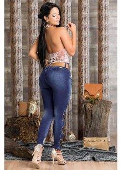 Tiendas de ropa colombiana  600 222 364 Jeans levanta 